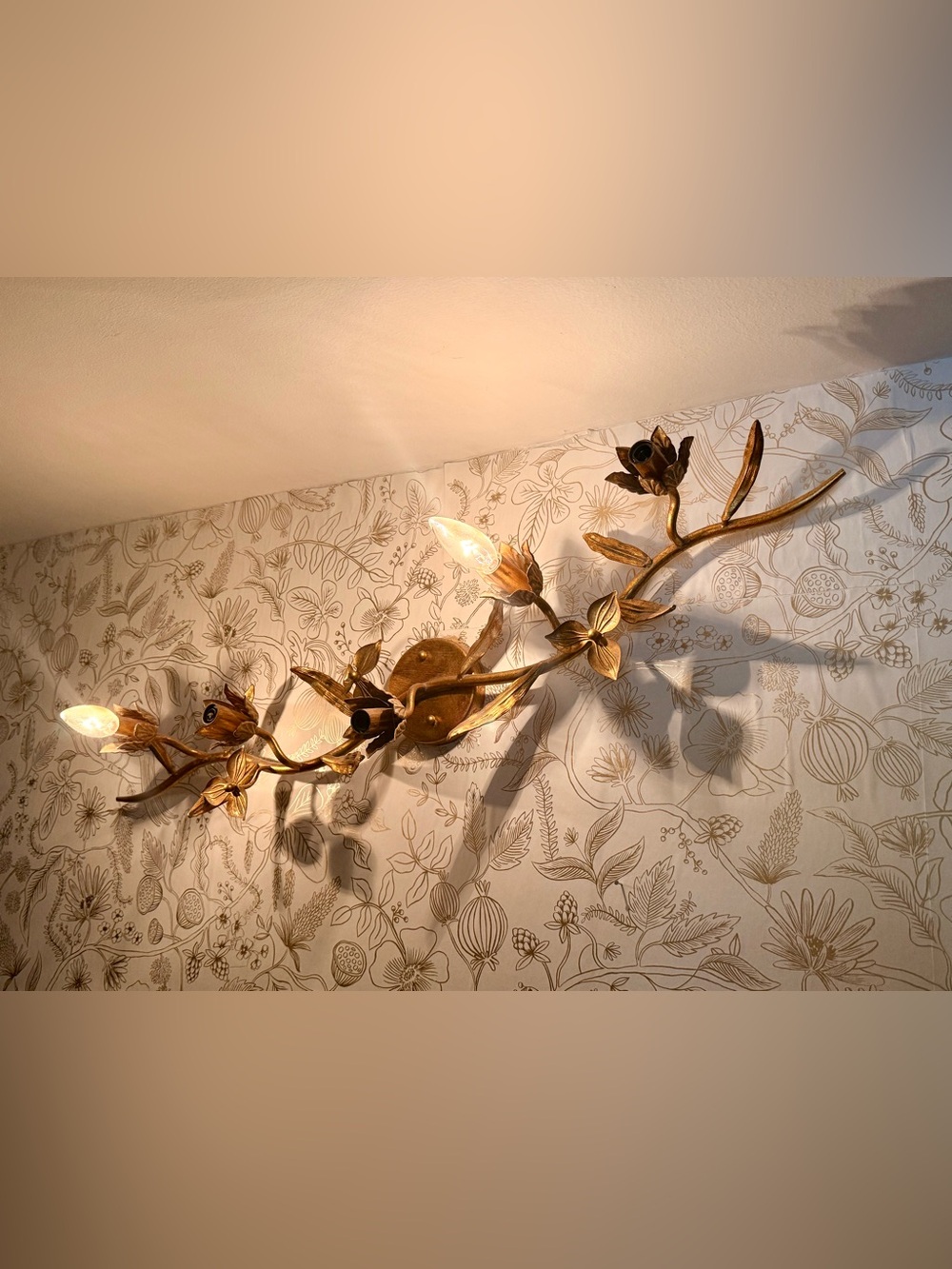 Gold tone Vintage finish Floral Design Wall Sconce Approx 33” x 6”-- 5 lights